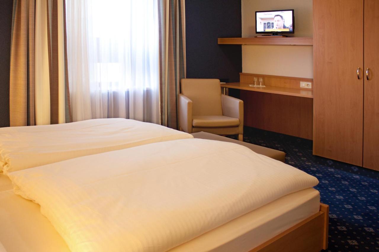 Hotel Alte Nagelschmiede Altdorf bei Nuernberg Esterno foto